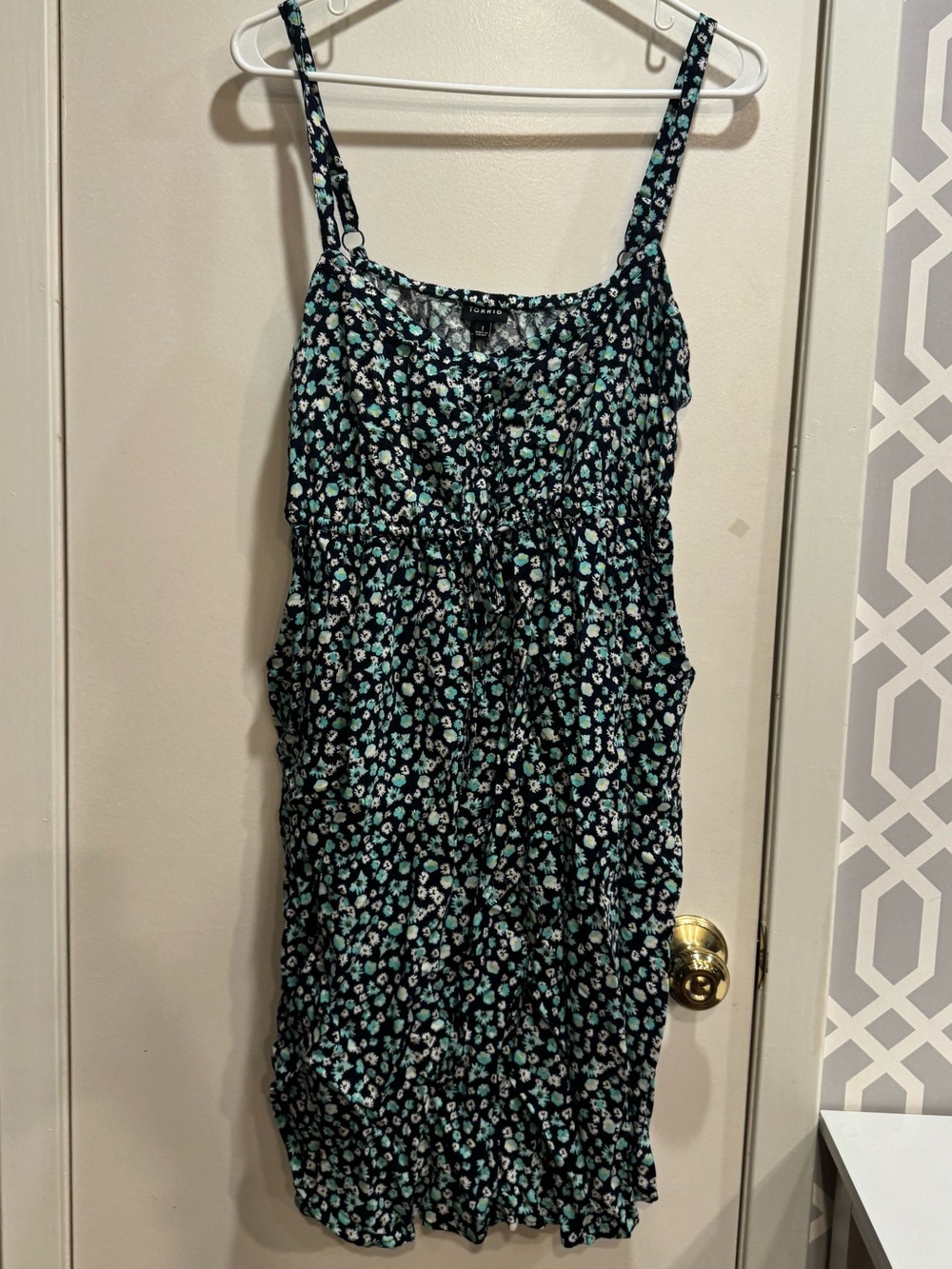 Torrid 1X Navy Midi Dress with Mint Floral Print with pockets